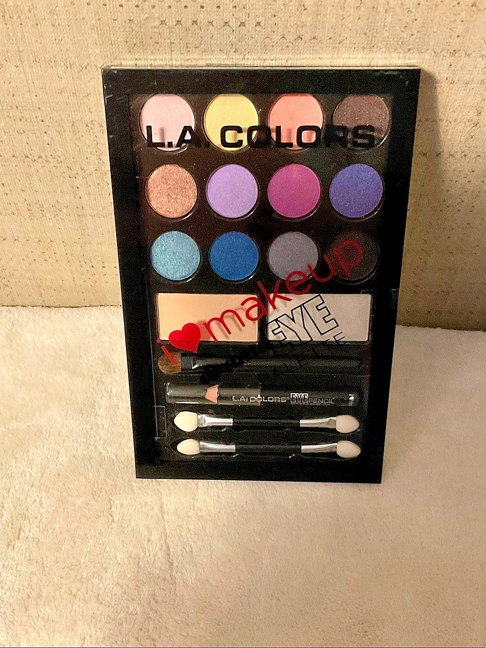 L.A. Colors Dramatic Eye Palette 12-Color Eyeshadow Multicolor